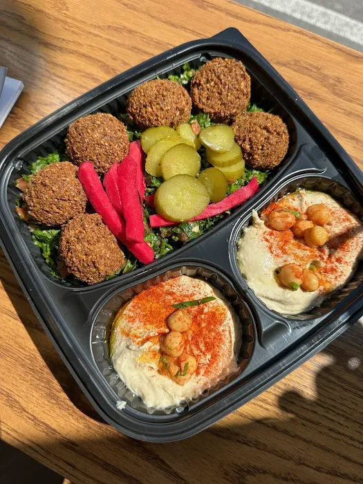 Layla's Falafel Picture 4