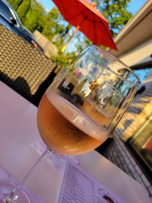 Julian's Pizza Kitchen & Bar Picture 3