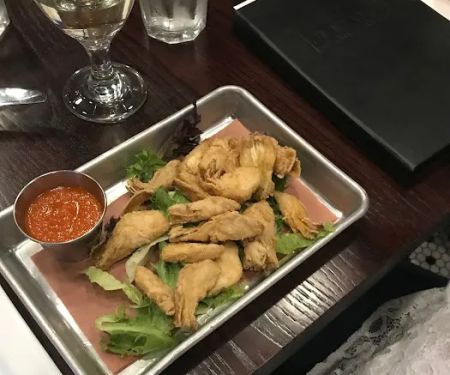 Julian's Pizza Kitchen & Bar