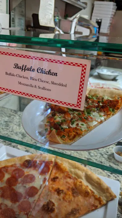 Arcuri's Pizza & Salad Picture 1