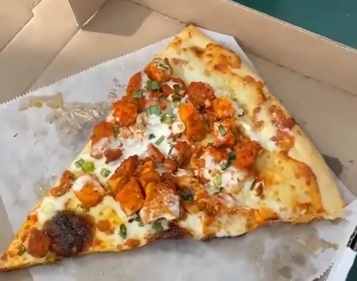 Arcuri's Pizza & Salad Picture 10