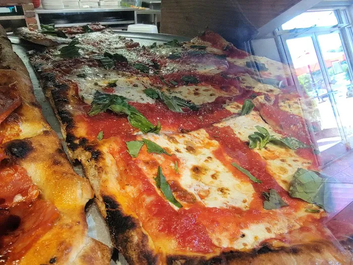 Mario's Pizza & Pasta Wood- Fired Picture 9