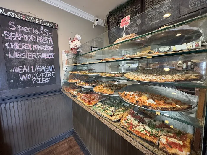 Mario's Pizza & Pasta Wood- Fired Picture 3