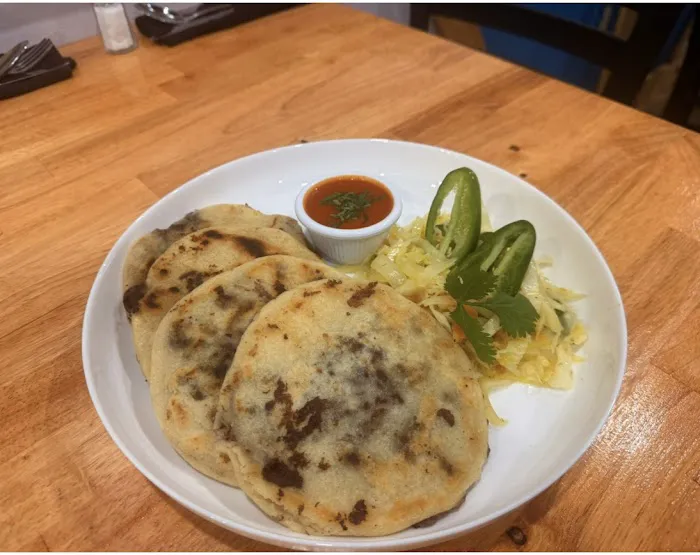 En Voka Bar- Restaurant Picture 2