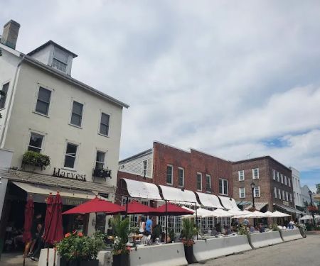 Harvest Wine Bar & Restaurant