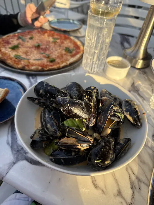 Mediterraneo Picture 1