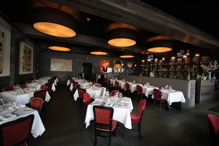 Blackstones Steakhouse Picture 2
