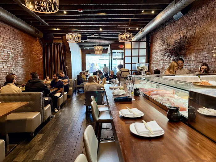 MIKU Sushi Bar and Restaurant Picture 8