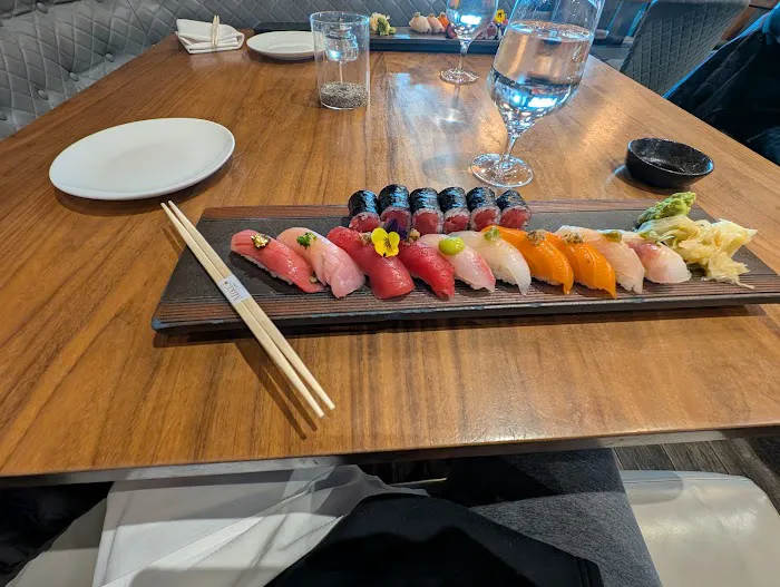 MIKU Sushi Bar and Restaurant Picture 6