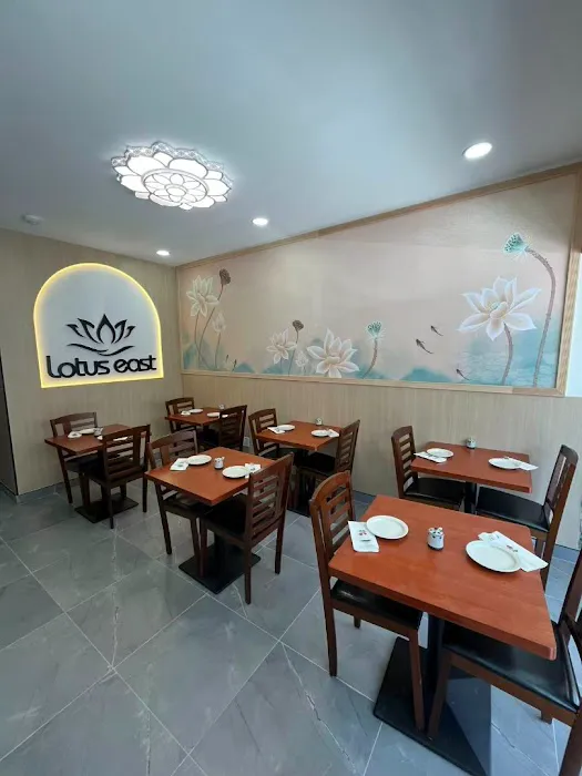 Lotus East Greenwich Picture 4