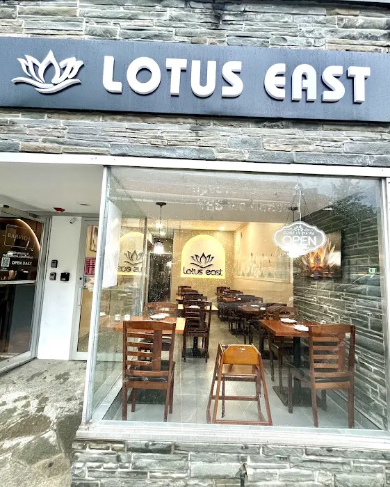 Lotus East Greenwich Picture 7
