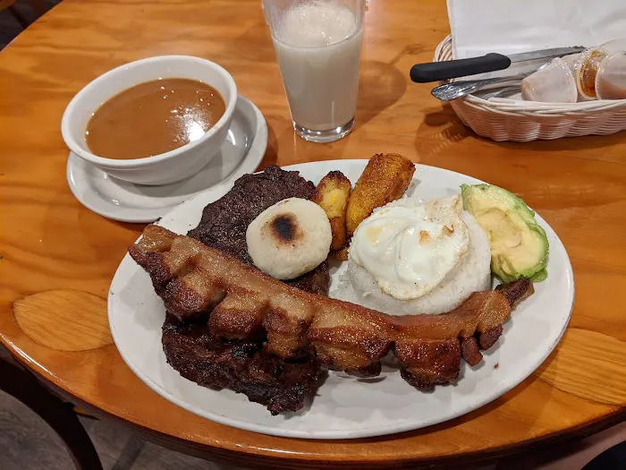 La Sorpresa y Mas Restaurant Picture 10