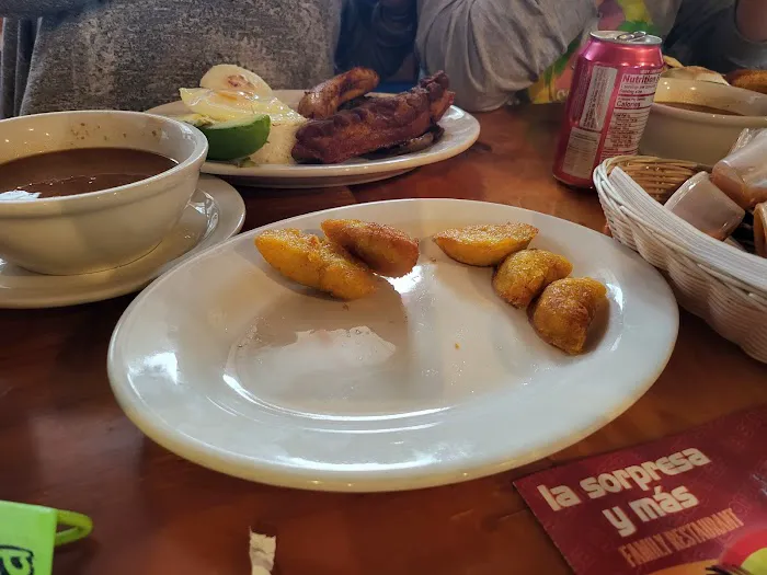 La Sorpresa y Mas Restaurant Picture 3