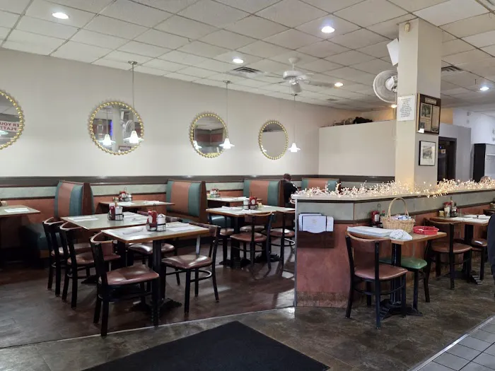 Bedford Street Diner Picture 10