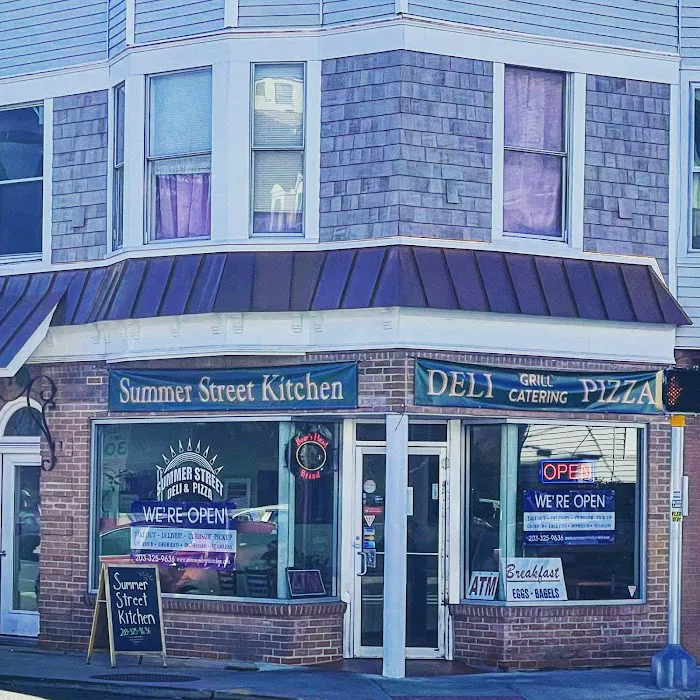 Summer Street Kitchen Picture 2