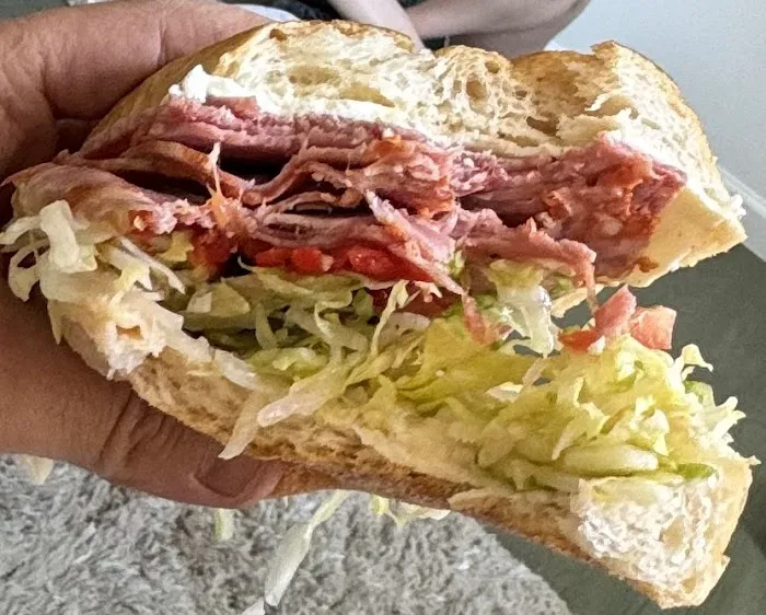 Summer Street Kitchen Picture 3