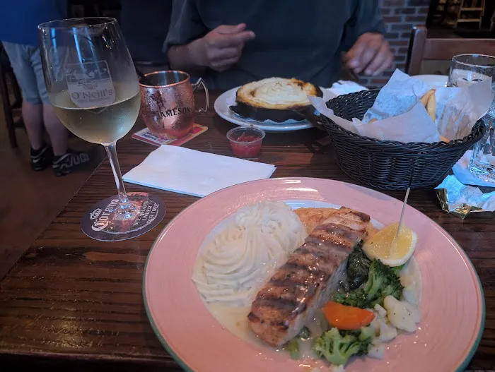 O'Neill's Irish Pub & Restaurant Picture 9
