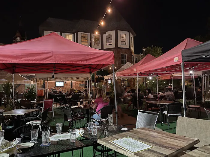 O'Neill's Irish Pub & Restaurant Picture 8