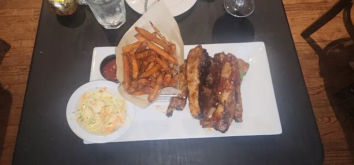 The Stillery Restaurant & Bar Picture 2