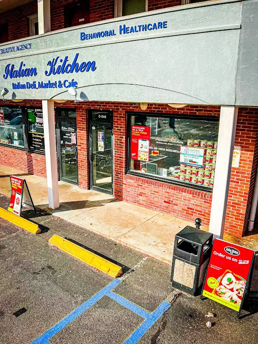 Italian Kitchen Picture 9