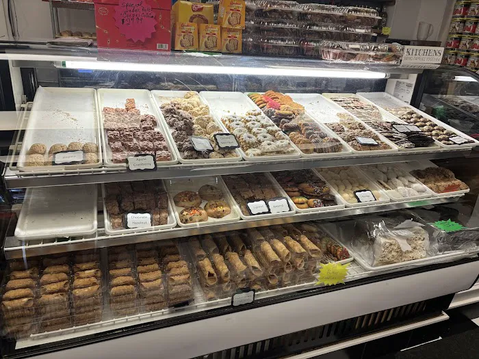 Italian Kitchen Picture 3