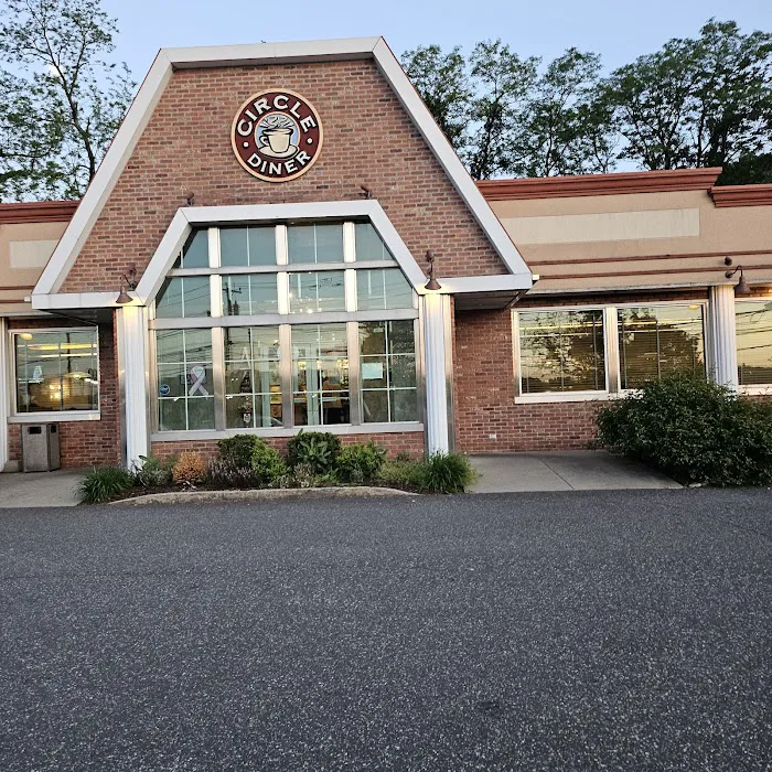 Circle Diner Picture 4