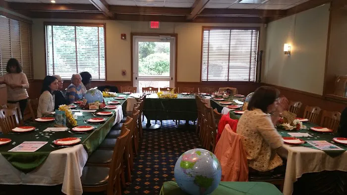 Circle Diner Picture 1