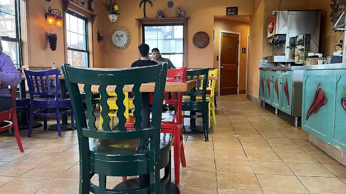 Señor Salsa Picture 5