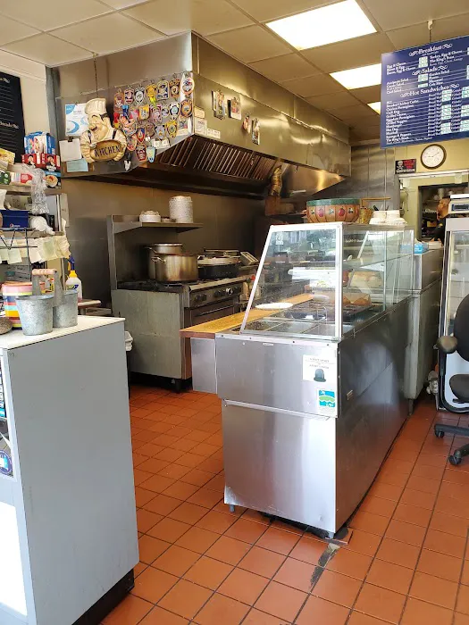 Enzo's Pizza And Deli Picture 3