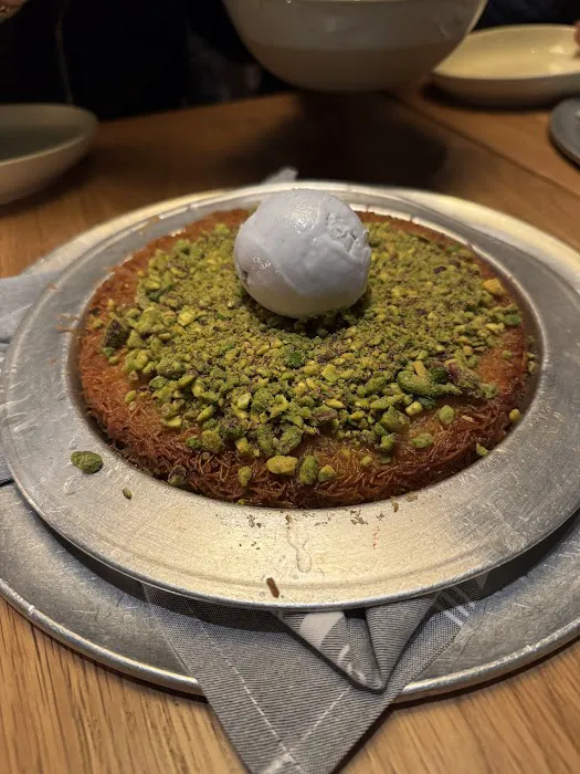 Esh Modern Mediterranean Picture 5