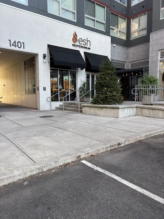 Esh Modern Mediterranean Picture 7