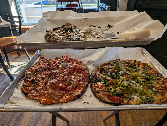 Frank Pepe Pizzeria Napoletana Picture 8