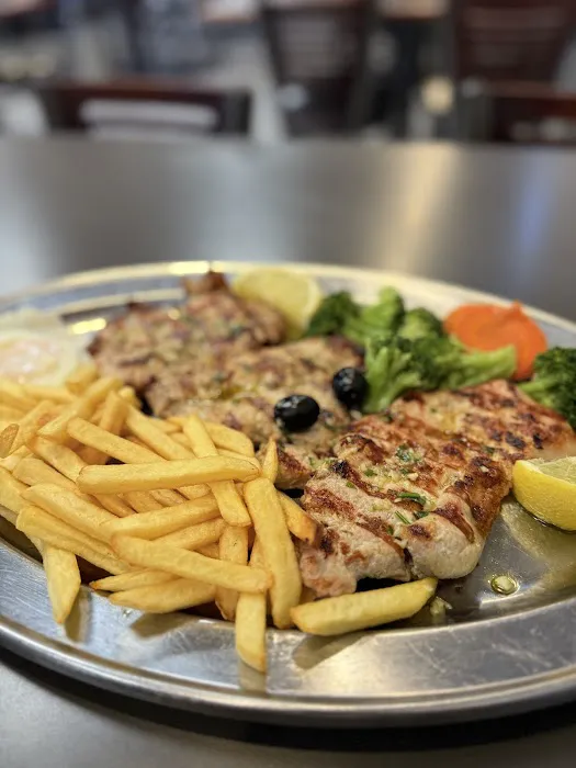 Mila's Restaurant Picture 4