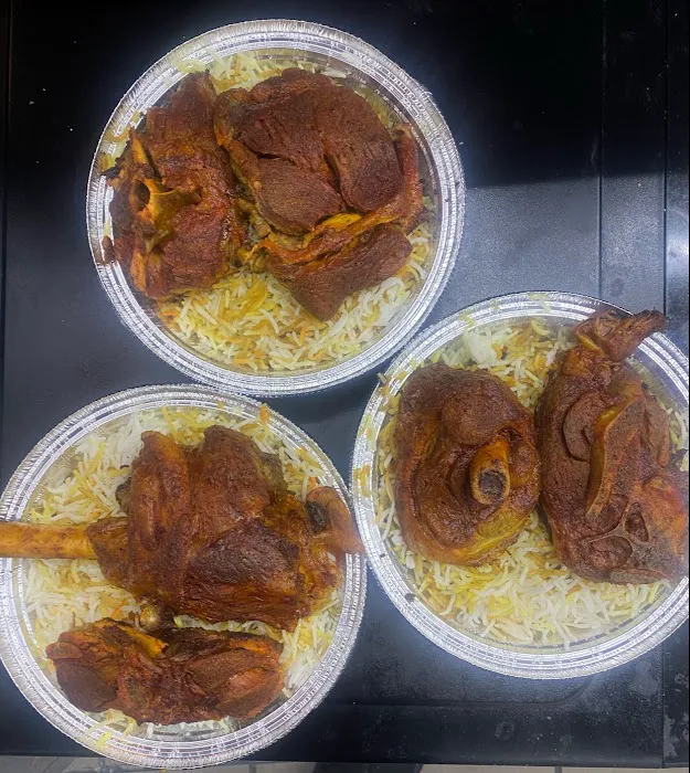 Mytown halal market and restaurant Picture 9