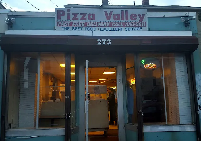 Pizza Valley Picture 8