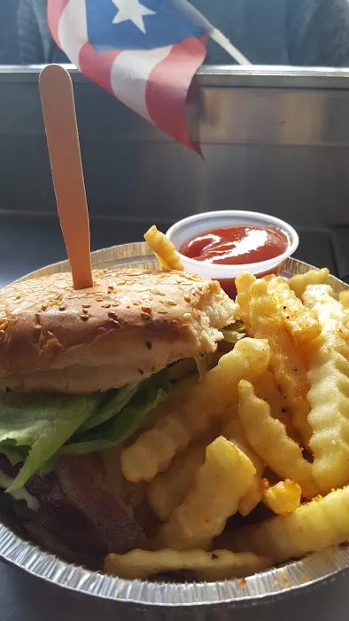 Snappy Dawgs Gourmet Street Food Picture 5