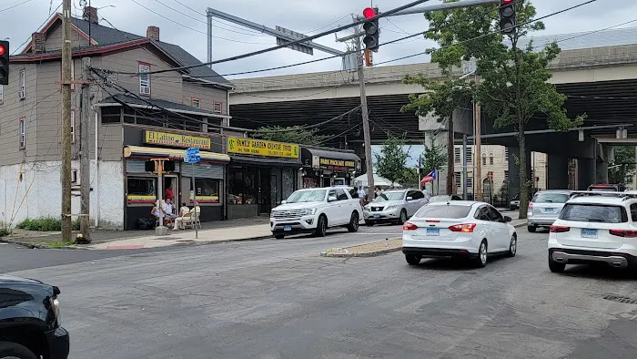 Family Garden Picture 1