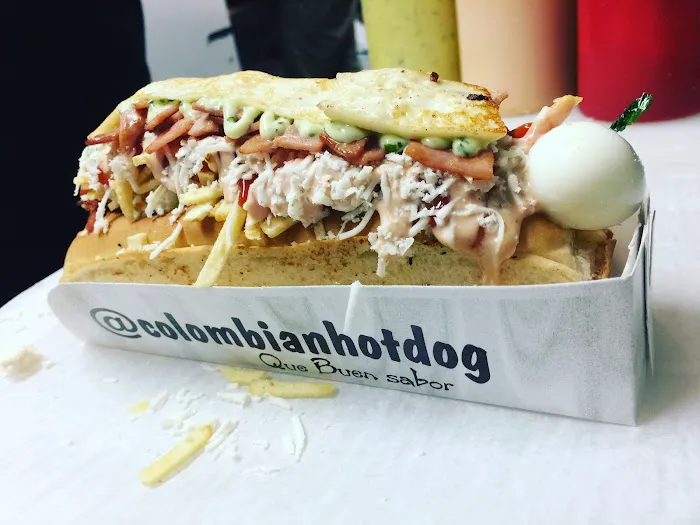 The Colombian Hot Dog Picture 2