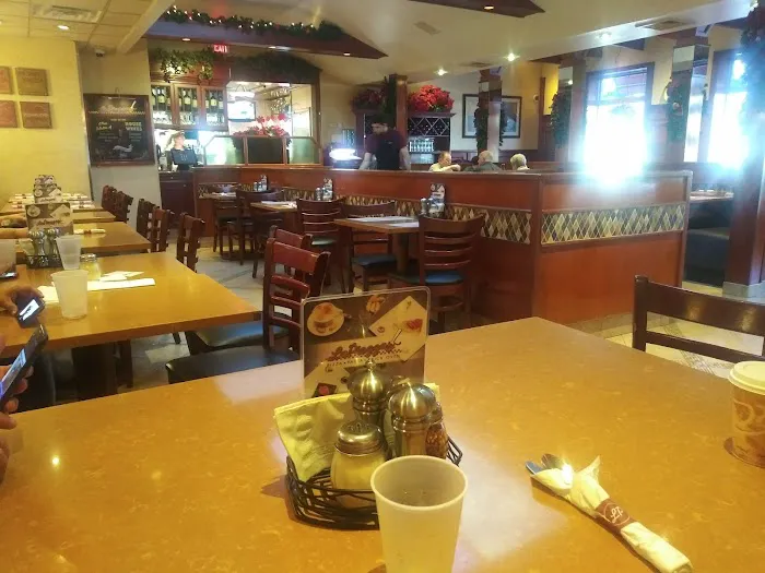 La Piazza Pizzeria & Italian Kitchen Picture 10