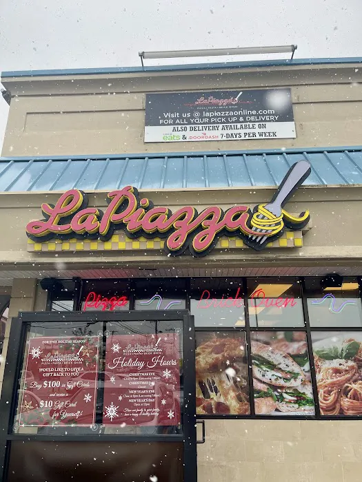 La Piazza Pizzeria & Italian Kitchen Picture 1