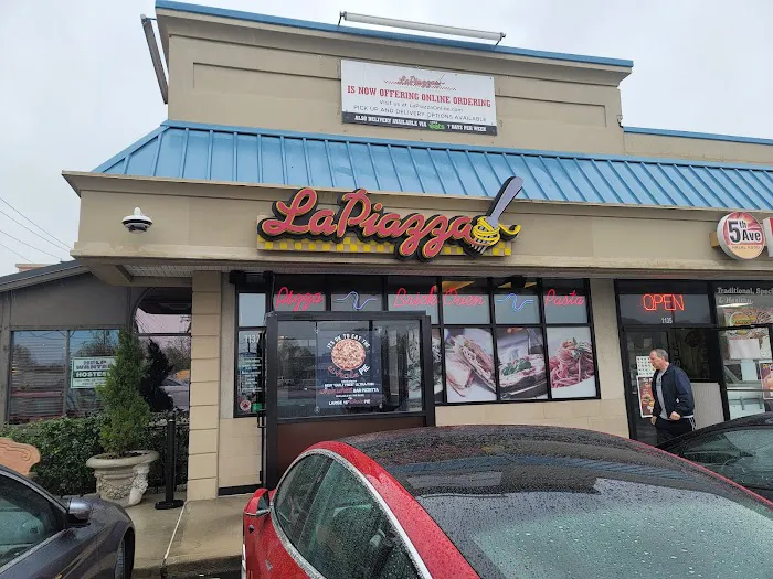 La Piazza Pizzeria & Italian Kitchen Picture 5