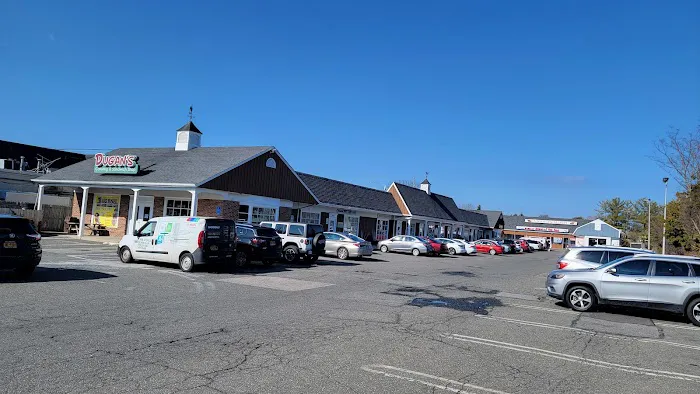 Dugan’s Sandwich Shop Picture 7