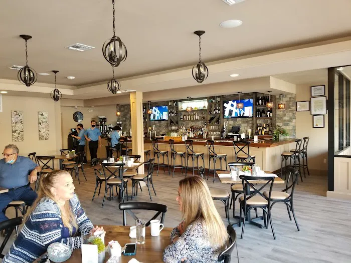 Me & You Restaurant Picture 5