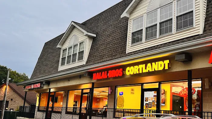 Halal Bros Cortlandt Picture 8