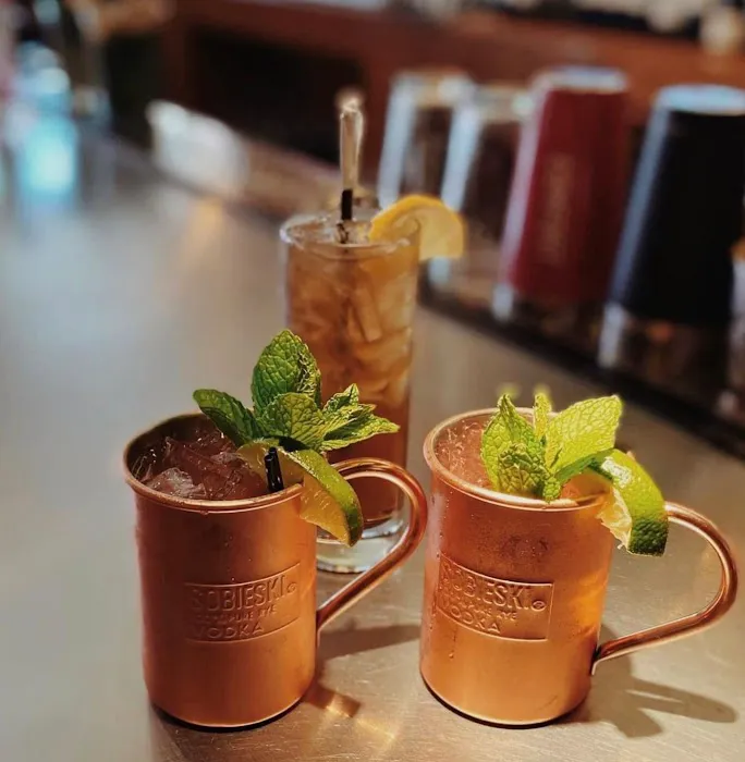 Fat Sal's Bar & Grill Picture 6