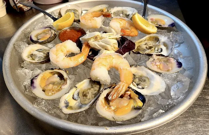 Fat Sal's Bar & Grill Picture 5