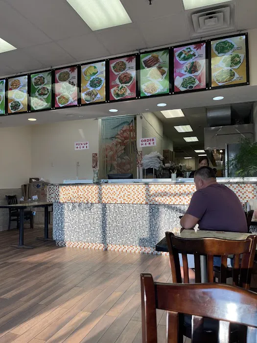 Chinatown Kitchen Picture 8