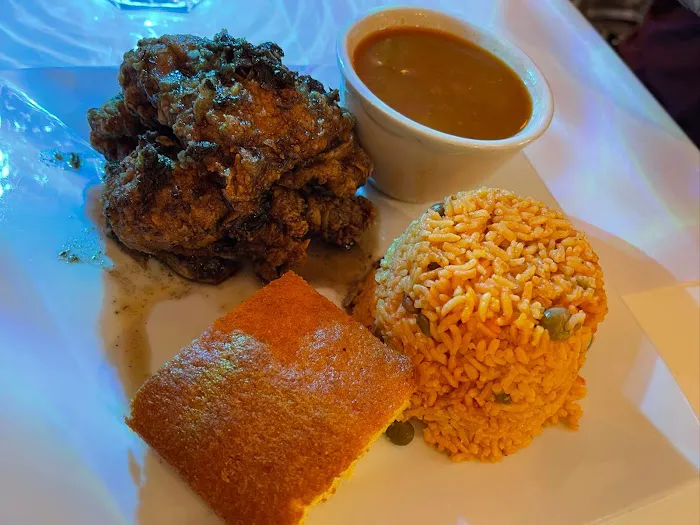 K&P Lounge Picture 9