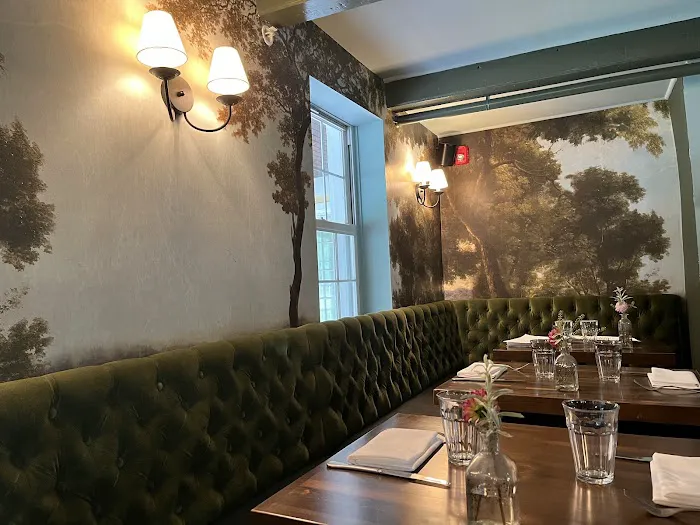 The Bird & Bottle Inn Picture 4