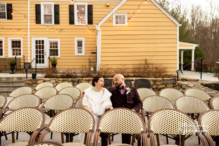 The Bird & Bottle Inn Picture 2